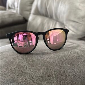 Black and Pink Blenders sunglasses